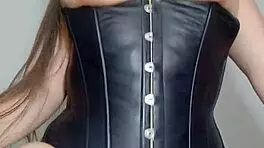 la duena del bar hace un video especial penetrando su hermosa y enorme concha para su nuevo cliente le encanta la verga de extranos full on xred sheer 2