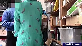 Arab teen shoplifter boned by officer