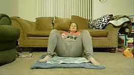 Anastaisa squirts aka daddyslilsquirt doing what she does best