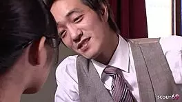 Secretary Seduces Boss Orally