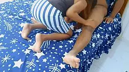 हसबैंड वाइफ की स्लीपिंग इंडियन स्लट भाभी शेयर बेड में सिस्टर को फक करता है