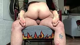 Me Divierto Cabalgando En La Verga De Mi Novio