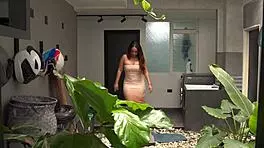 big ass stepmom knows how to move on my cock