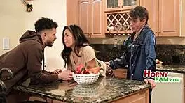 Scarlett Alexis experiences passionate threesome.