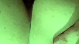 entregando la colita su primer anal