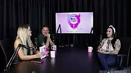 Lexi Mallet Bora Cast with Bruna Carlos