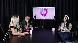 Lexi Mallet Bora Cast with Bruna Carlos