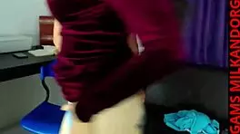 Universitaria cachonda se folla su compañero después de clases