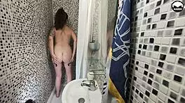 European Amateur Licks Pussy In Shower