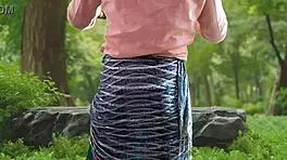 भाभी जंगल में चोदाई करती है