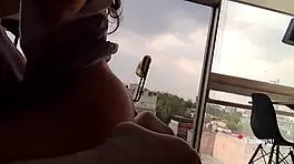 Si repruebo la materia me ira muy mal mi profesor me ayuda con clases privadas en su departamento