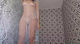 I had a very hot and sensual shower with my beautiful latina babe 😘