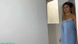 cuckold wife wet for lover 😏