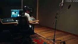 Bizarrap Performs Energetic Teen Music