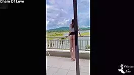 Beautiful thai student masturbate and show the cameraman