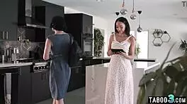 recently divorced ebony alexis tae lures realtor into lesbian sex