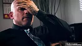 secretary throats n fucked rough by boss