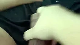 Tocando minha buceta apertadinha gozei no brinquedinho