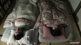 सोते हुए