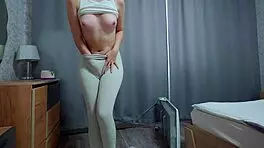 cumming and pissing in leggings and panties free