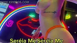 Grandes Seios Peitos Fartos E Gigantes Big Tits Com Ser�ia Me