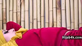 Oh, Muslim Girl Fucks Her Trainer So Hard!