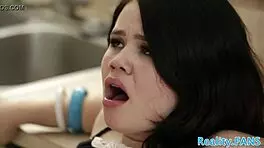 Petite stepdaughter banged in the kitchen 🍑