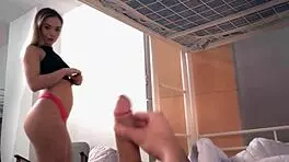 काम पर 18+ बेकर लड़कियां चुदाई का राज़ शेयर करती हैं