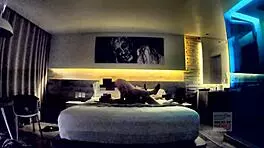 Milf desesperada su esposo no se la hab�a cogido en dos meses venganza infiel quiere que el video llegue a su marido 😈