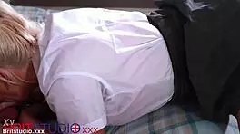 Curvy College Student Snowballs Cum To Her Friend After Deepthroat