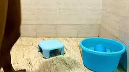 खूबसूरत एशियन ने बाथरूम में मना करने पर भी मोटा लंड चुदाई गिफ्ट की