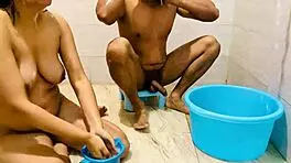 खूबसूरत एशियन ने बाथरूम में मना करने पर भी मोटा लंड चुदाई गिफ्ट की