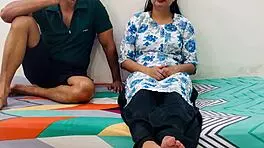 खूबसूरत एशियन ने बाथरूम में मना करने पर भी मोटा लंड चुदाई गिफ्ट की