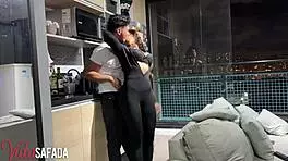 Safadinho Mostrou Que Realmente Tem Muita Experiência Com Casadas Fez A Lu Gozar Muito E Até Ter Um Squirt Real