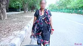 Indian desi prostitute bhabhi deals for fuck with client on road, fucked in doggystyle with hindi audio