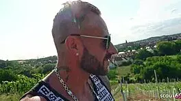 स्किनी जर्मन लैटिना 18+ क्रिस्टी लेय स्ट्रेंजर से रिस्की आउटडोर चुदाई!