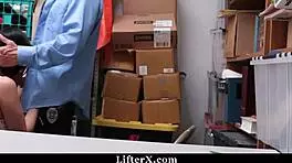 penelope reed gets caught stealing with her boyfriend on camera 😲