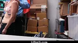 penelope reed gets caught stealing with her boyfriend on camera 😲