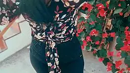 Sexo Por Dinero! I Give 200 To The Beautiful Big-Ass Latina!