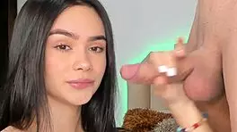 Linda modelo colombiana loves tight pussy penetration deeply