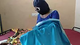 I pull my hairy pussy for intense fucking