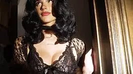 Big tits teen strips and shows her sexy body!