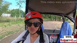 Guy Explores Intimate Moments with His Amateur Thai Teen Girlfriend's Fresh Asian Delights