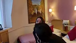 deutsche schlanke brünette teen fickt im urlaub