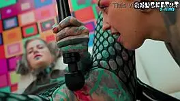 Goth Lesbians Anal Fisting Squirting Latex Gapes