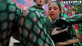 Goth Lesbians Anal Fisting Squirting Latex Gapes