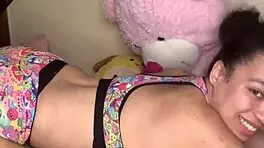 मनािया.. ओह शादीशुदा आदमी संग पैशनेट योगा पागलपन भरा लगता है