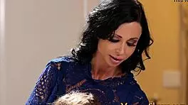 Mommy queen facesits her young lover in glamorous pussy worship session