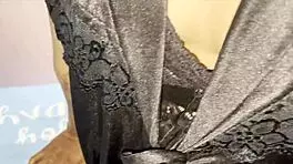 खूबसूरत बड़ी गांड वाली इंडियन बीवी को मॉन्स्टर लंड हार्डकोर चोदा क्रीमपाई