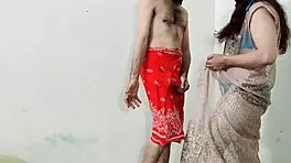 एशियन मुस्लिम गर्लफ्रेंड को स्टैंडिंग एनल डॉगी से फाड़ा